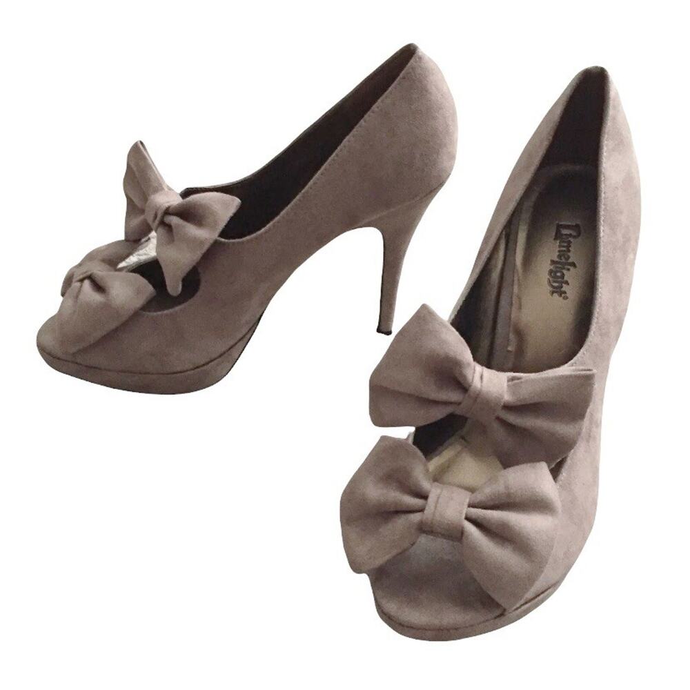 Limelight Bow Platform Heels Womens 9 Faux Suede Taupe Stiletto Pumps Peep Toe